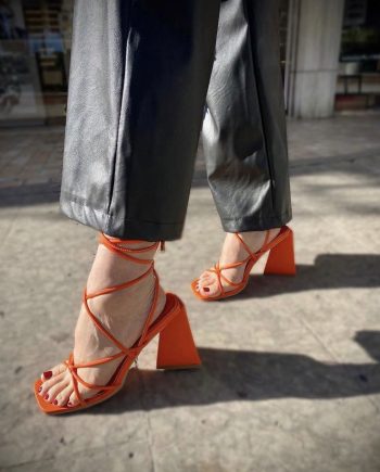 Sandali arancio con tacco triangolo alla schiava