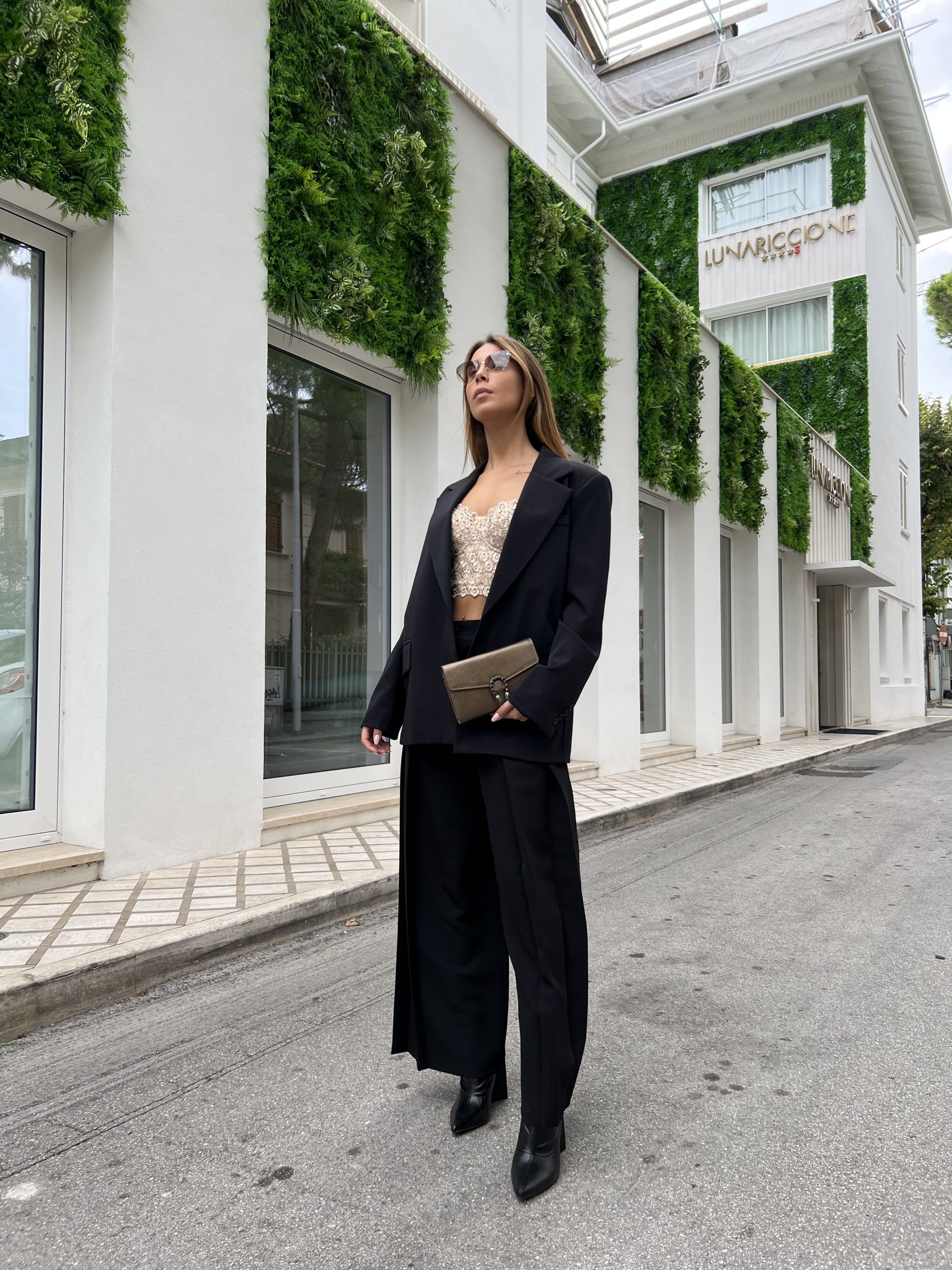 Completo nero oversize