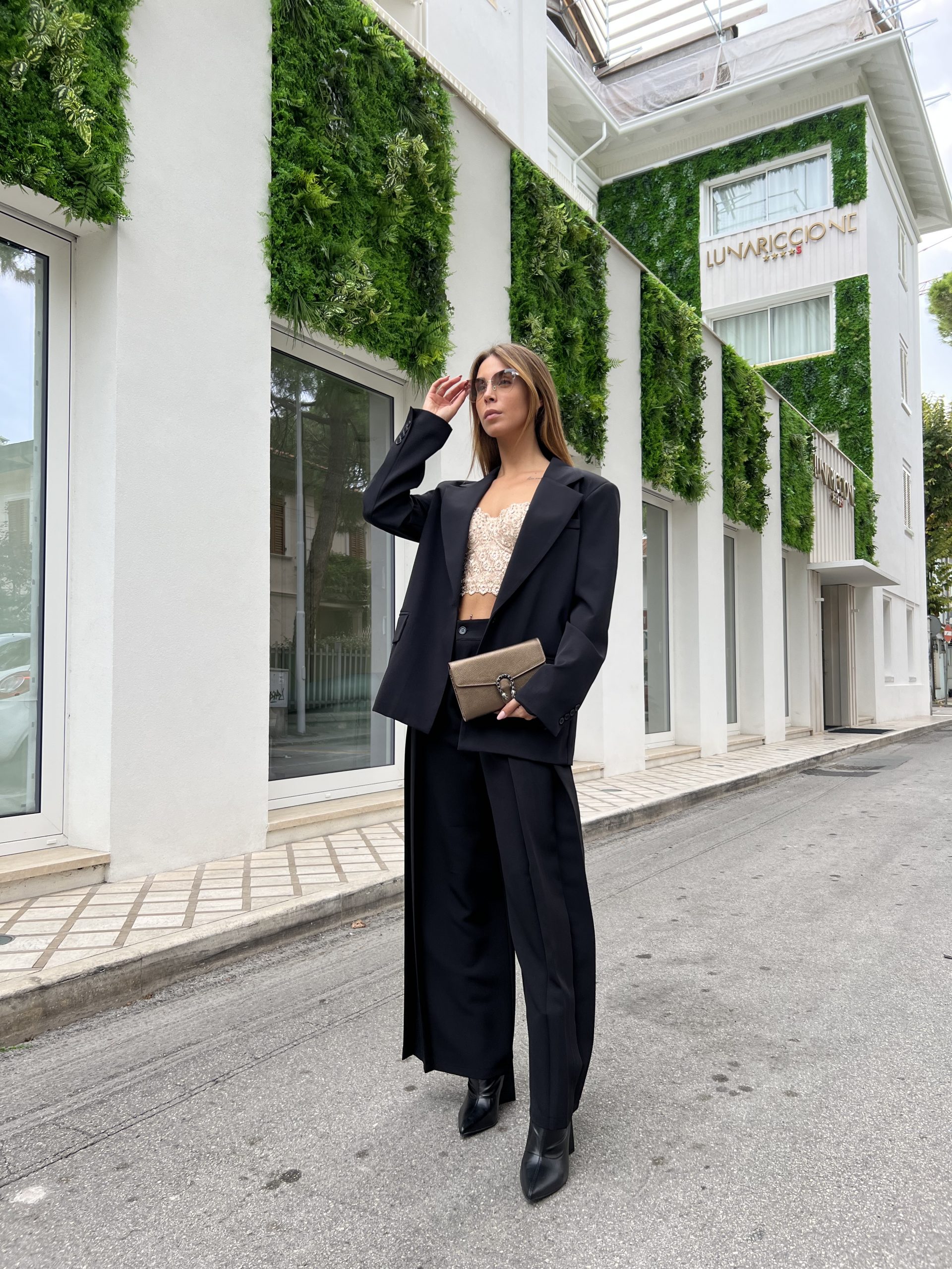 Completo nero oversize