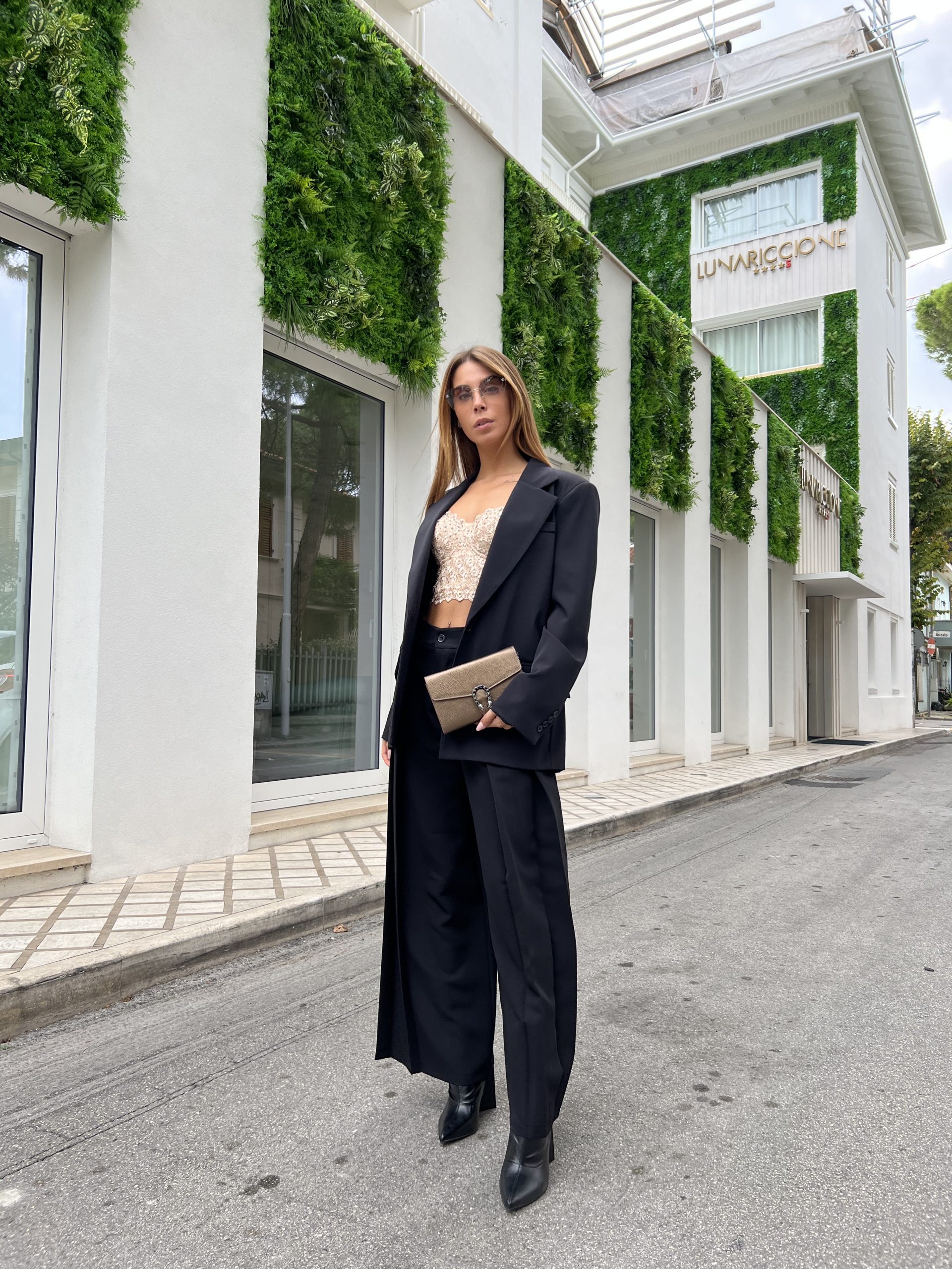 Completo nero oversize