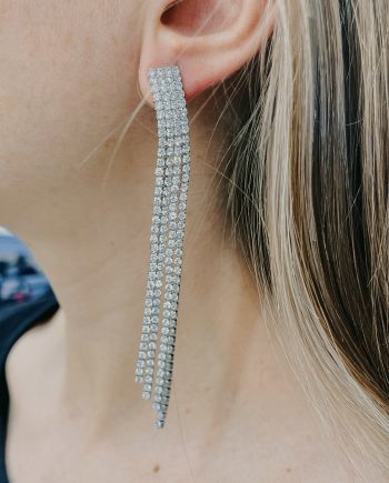 Orecchini con quattro file di strass