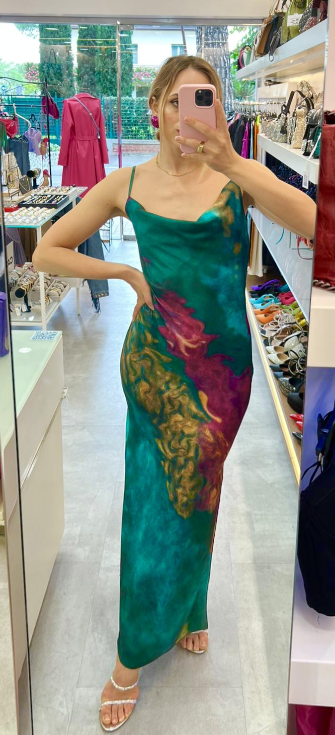 Abito lungo tie dye base verde smeraldo