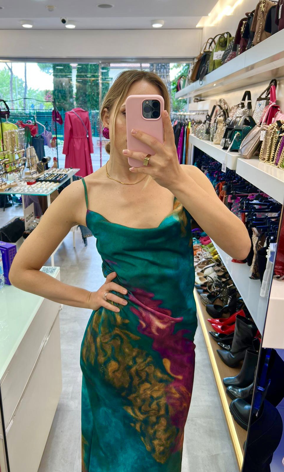 Abito lungo tie dye base verde smeraldo