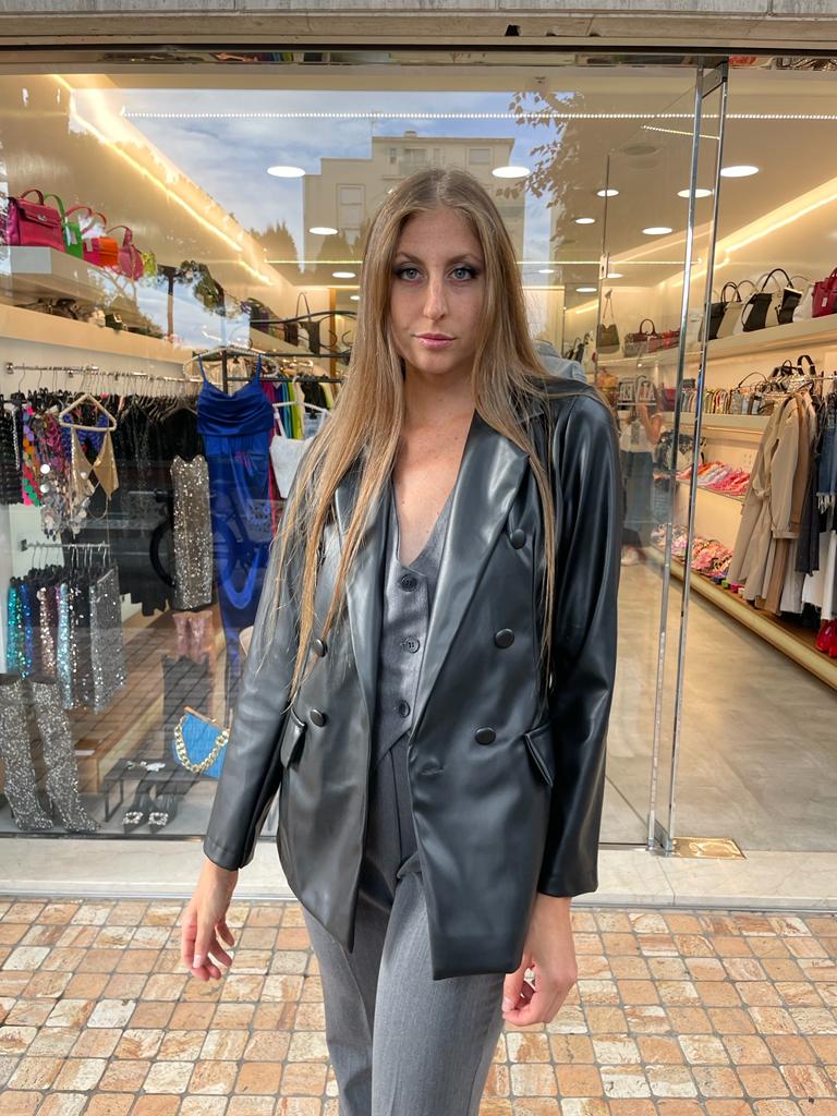 Blazer in ecopelle a doppio petto nero