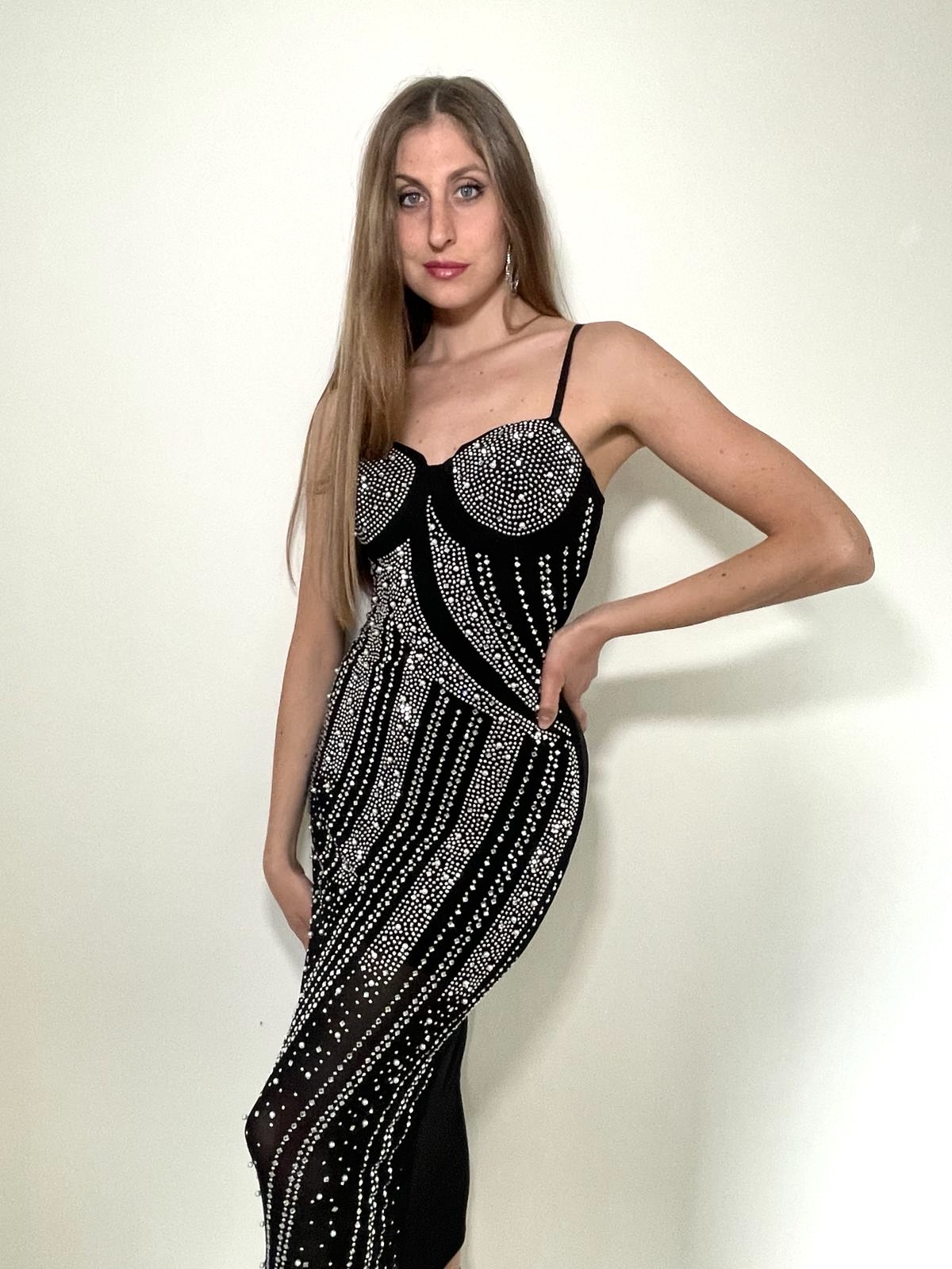 Abito con borchiette, strass e perle tessuto trasparente