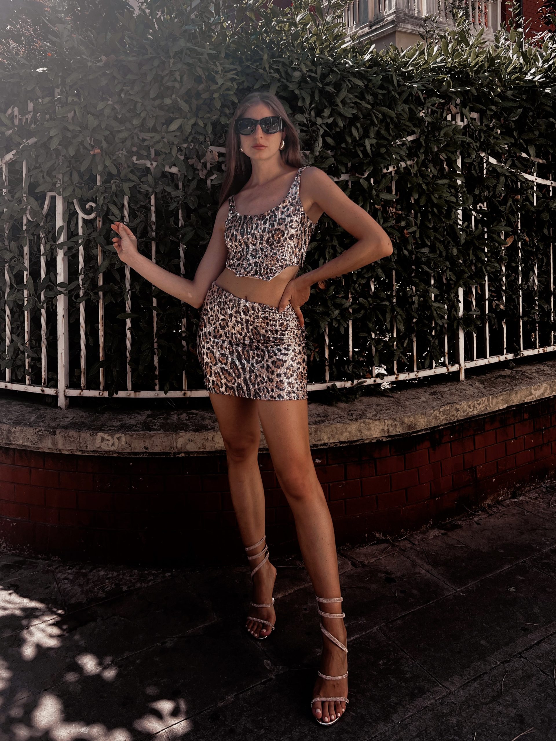 Completo leopardato con paillettes