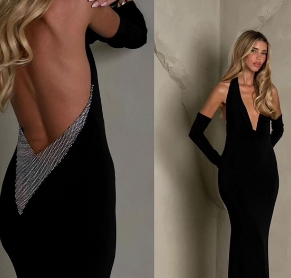 Abito midi nero con manicotti e dettaglio a “V” con strass sulla schiena