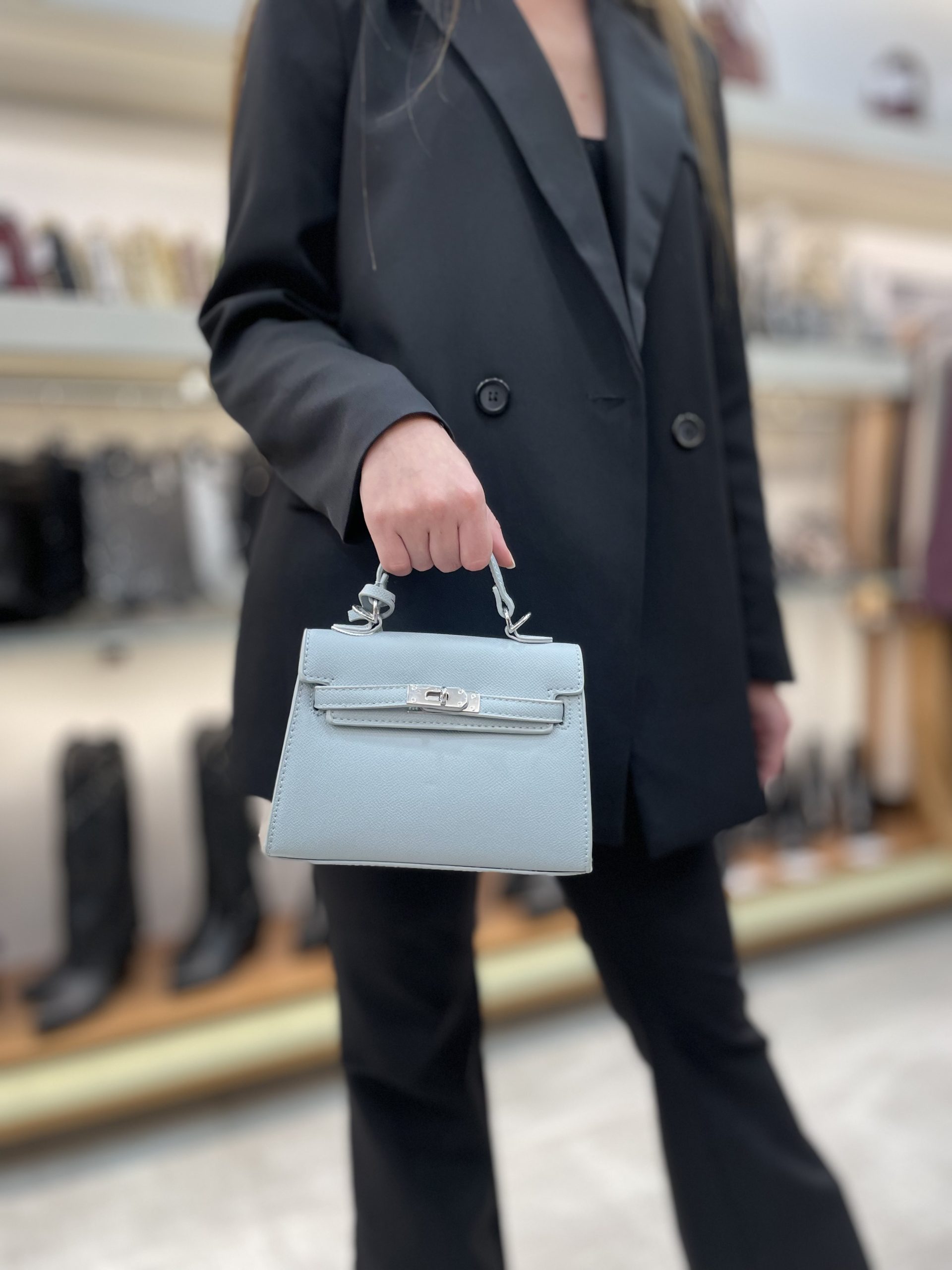 Borsa mini chiusura gancio in ecopelle grigia