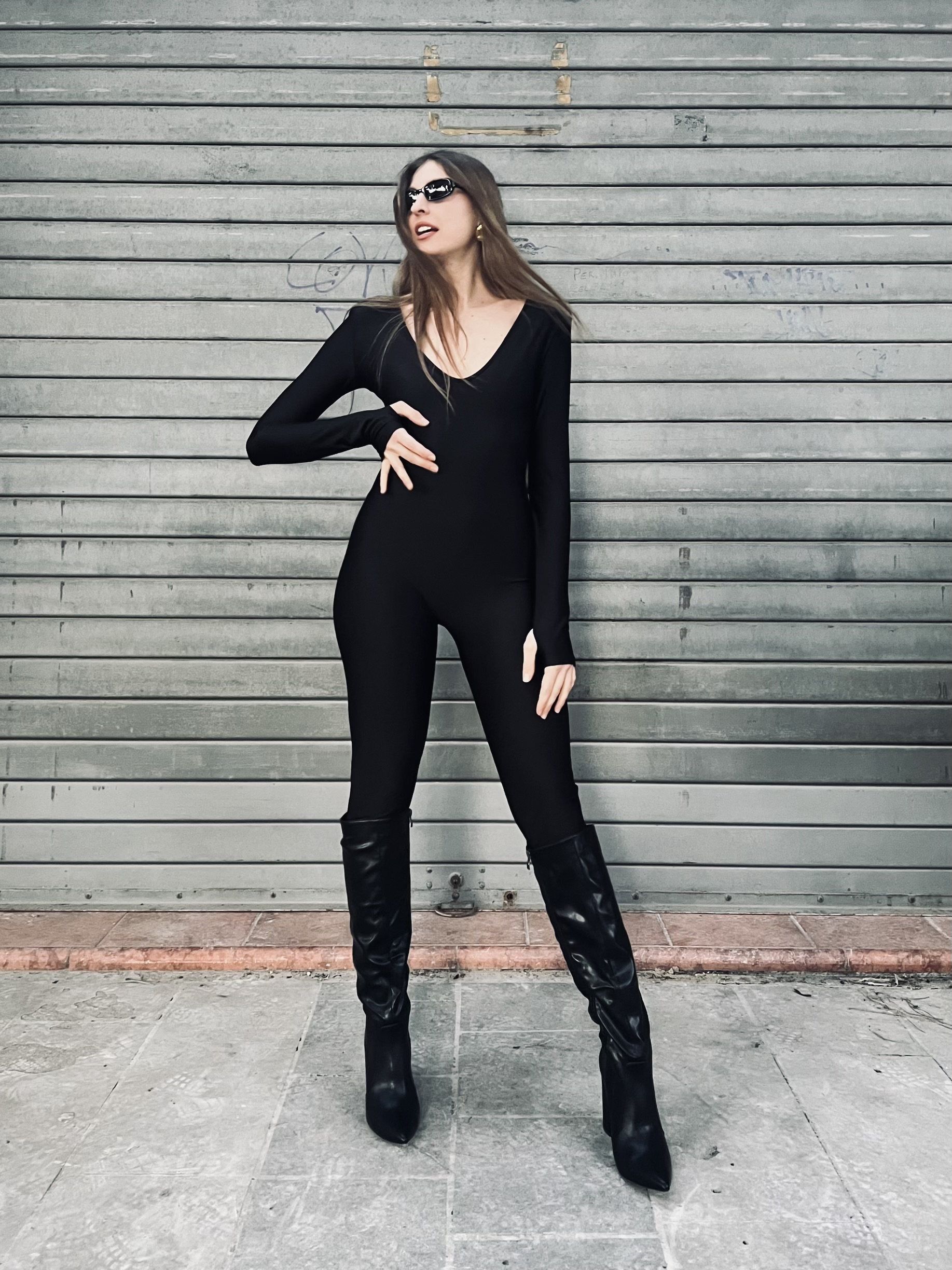 Tuta lunga nera aderente in lycra