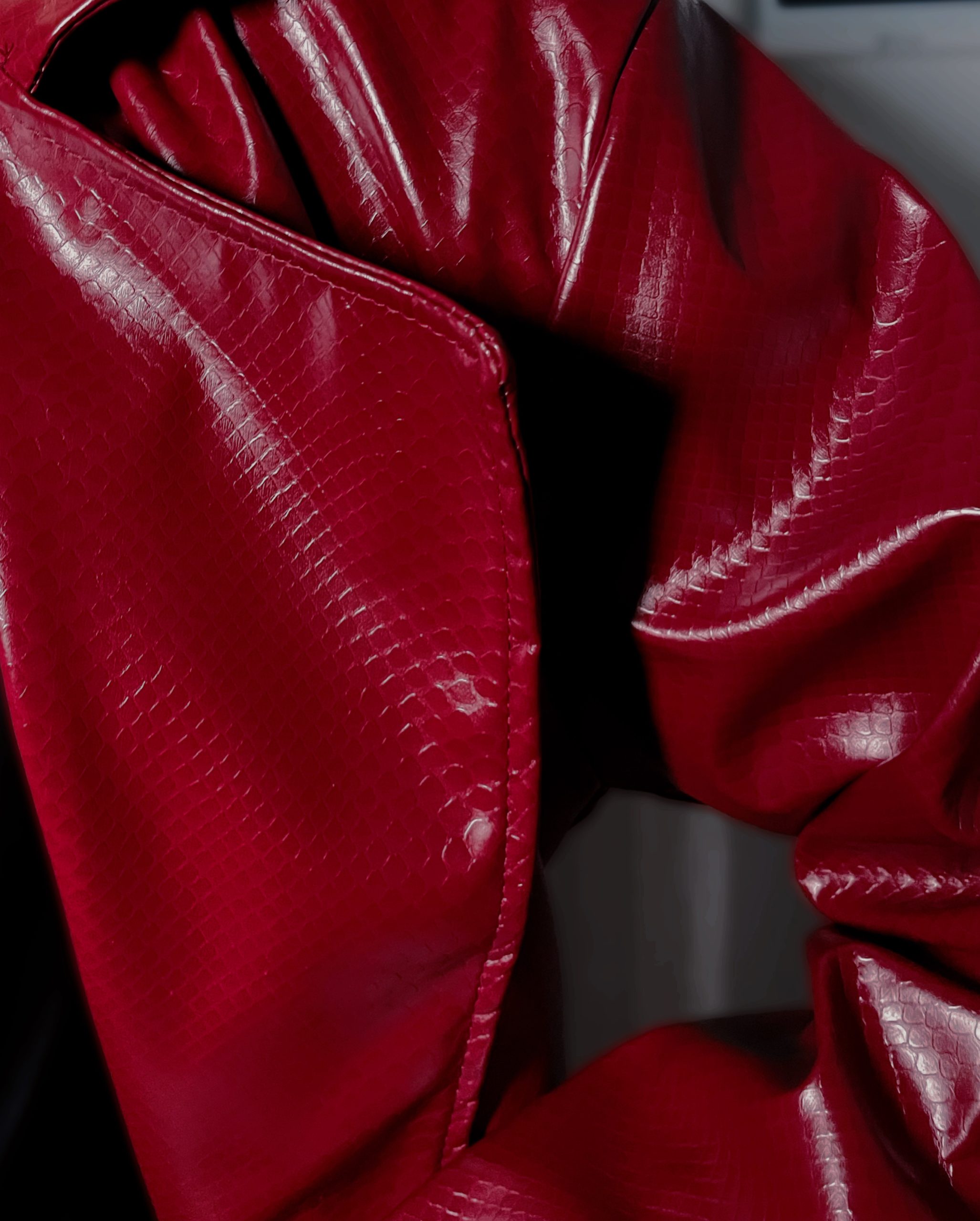 Trench bordeaux in ecopelle stampa cocco