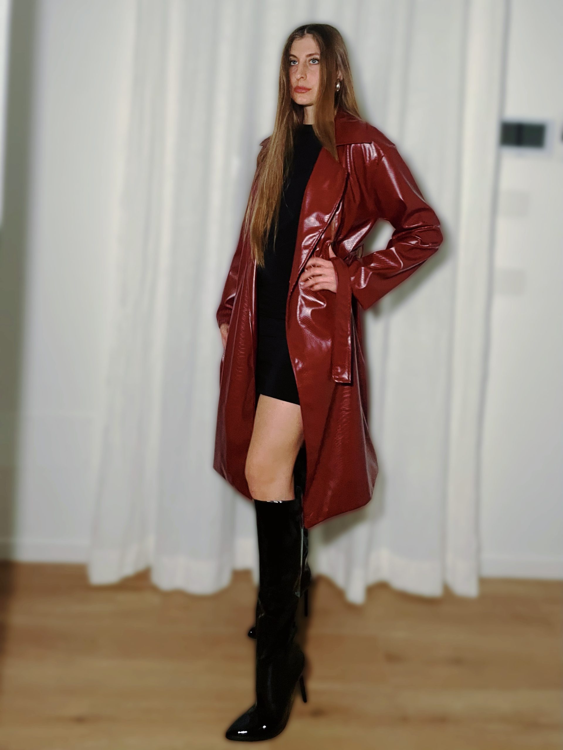 Trench bordeaux in ecopelle stampa cocco