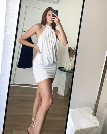 Abitino bianco sborsato con schiena scoperta